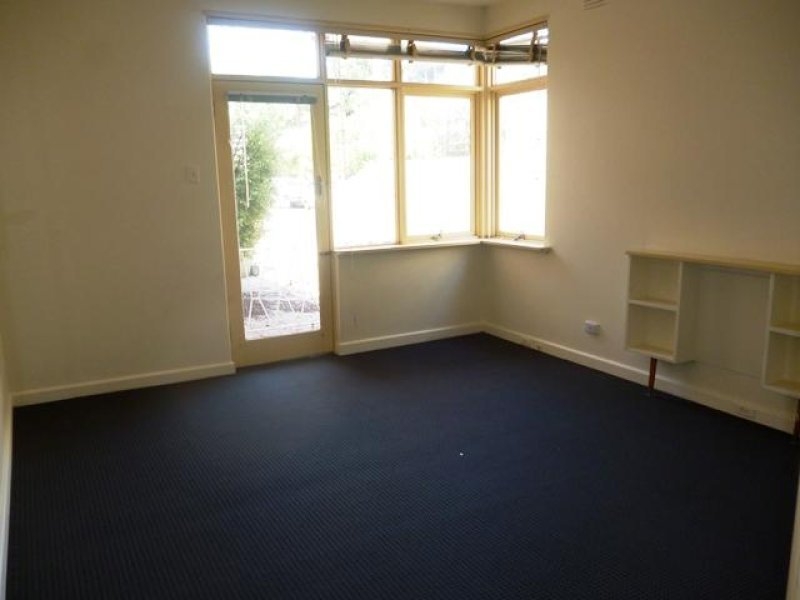 3/6 TeArai Avenue, St Kilda East Apartment for rent Listed by Artem