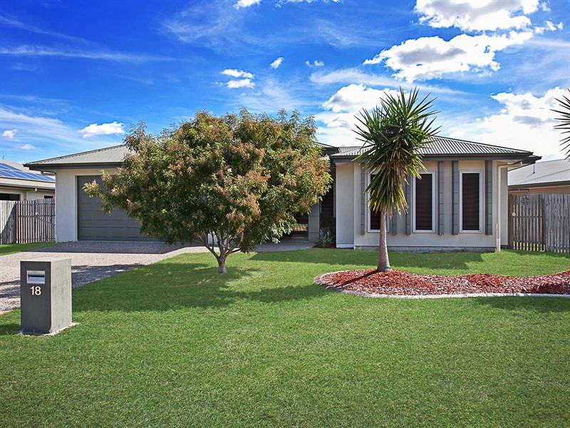 18 Beach Oak Drive, Mount Low House for rent Listed by Mcgrath