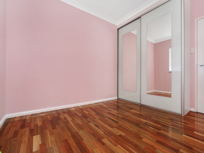 11/6 Mackie Street, Coniston Apartment for rent Listed by of Mcgrath Illawarra &