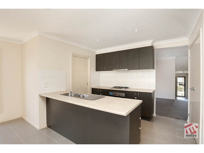 13 Waugh Street, Sunbury House for rent Listed by Jasmine Hoang of