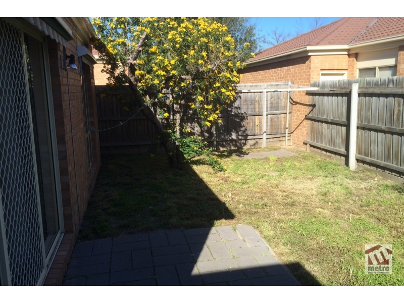 17 Tintern Loop, Hillside House for rent Listed by Jasmine Hoang of