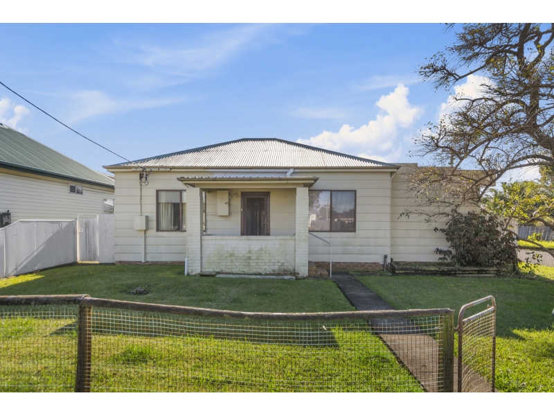 24 Kingsford Street, Fairy Meadow House for rent | Listed by Carmen ...