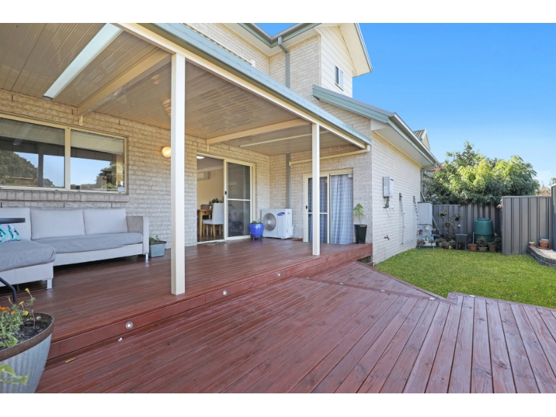 1/4 Forest Grove Drive, Kanahooka Townhouse for rent Listed by