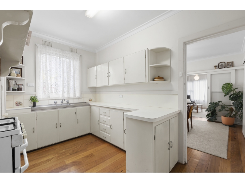 10 Helen Street, East Geelong House for rent Listed by Alisha