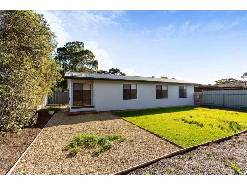 9 Valiant Road, Port Willunga House for rent Listed by Danielle Catlin of Magain Real Estate