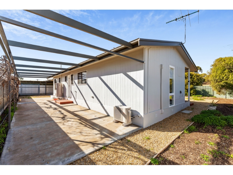 9 Valiant Road, Port Willunga House for rent Listed by Danielle