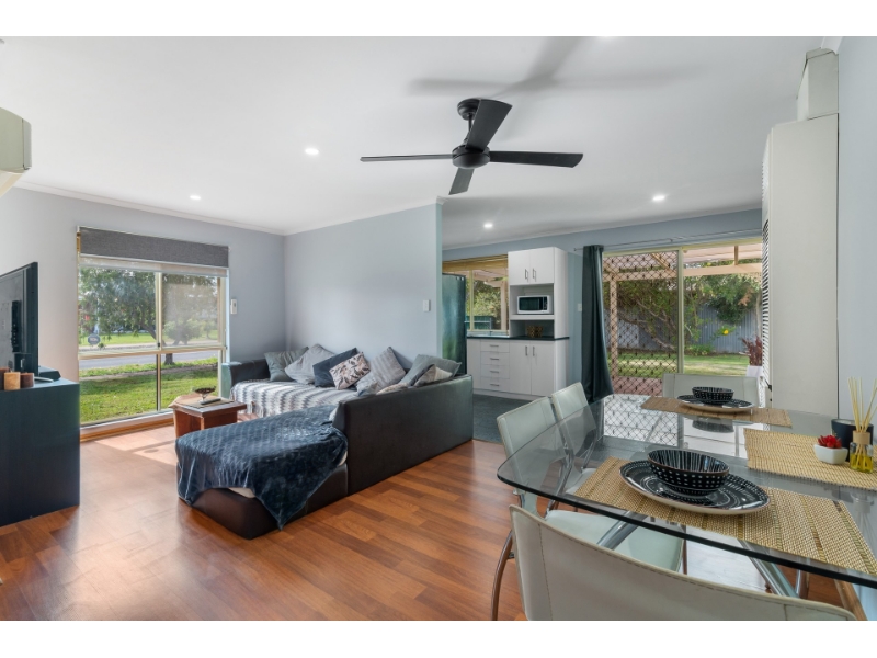 12 McKenzie Street, Aldinga Beach House for rent Listed by Danielle