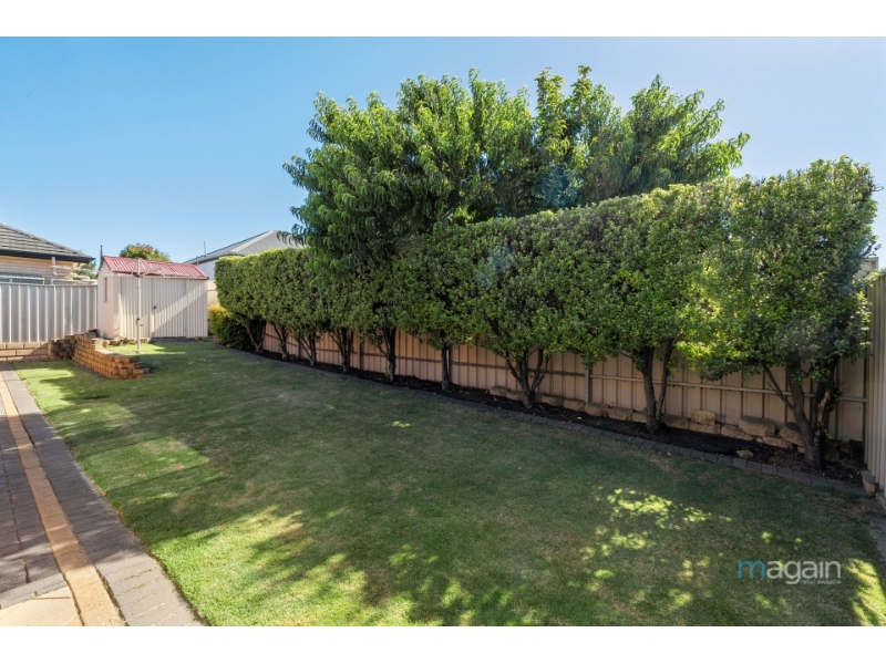 21 Holdfast Drive, Sheidow Park House for rent Listed by Kylie Depalma of Magain Real Estate