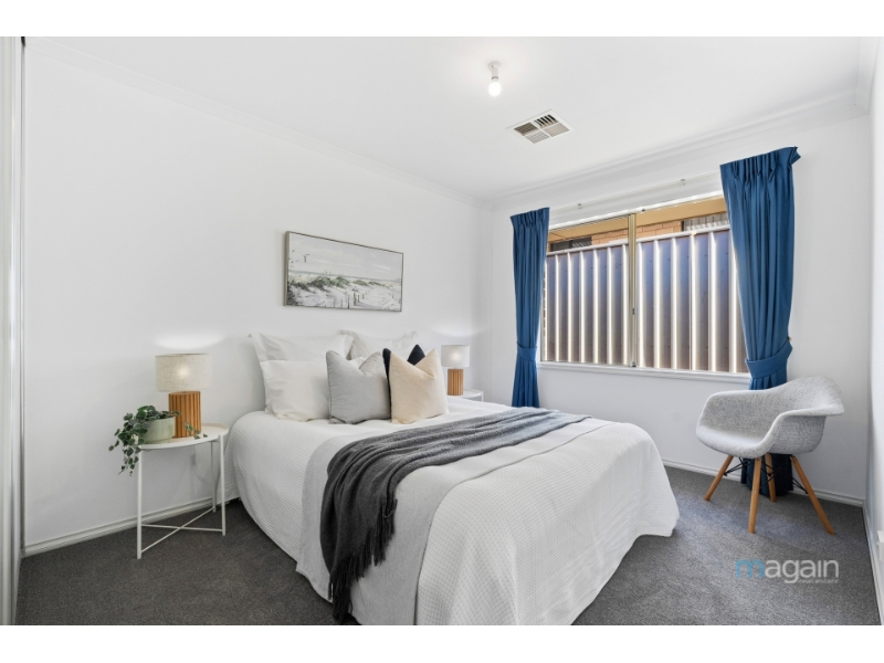 21 Holdfast Drive, Sheidow Park House for rent Listed by Kylie Depalma of Magain Real Estate