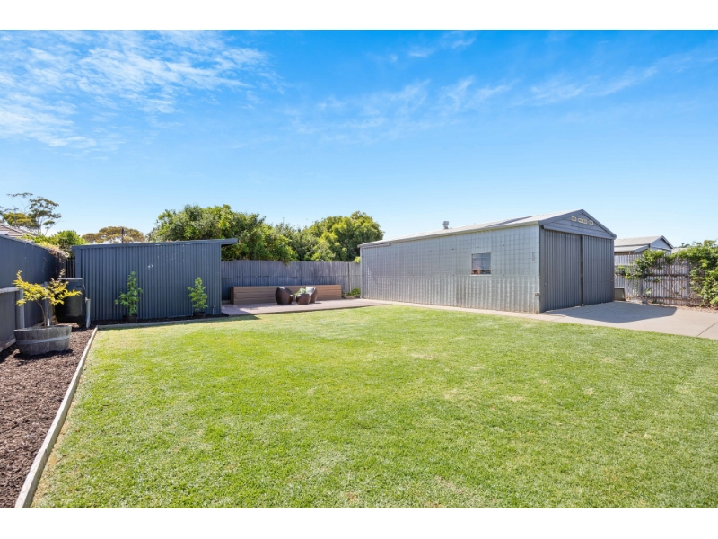 46 Trim Crescent, Old Noarlunga House for rent Listed by Kylie