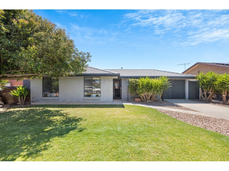 46 Trim Crescent, Old Noarlunga House for rent Listed by Kylie