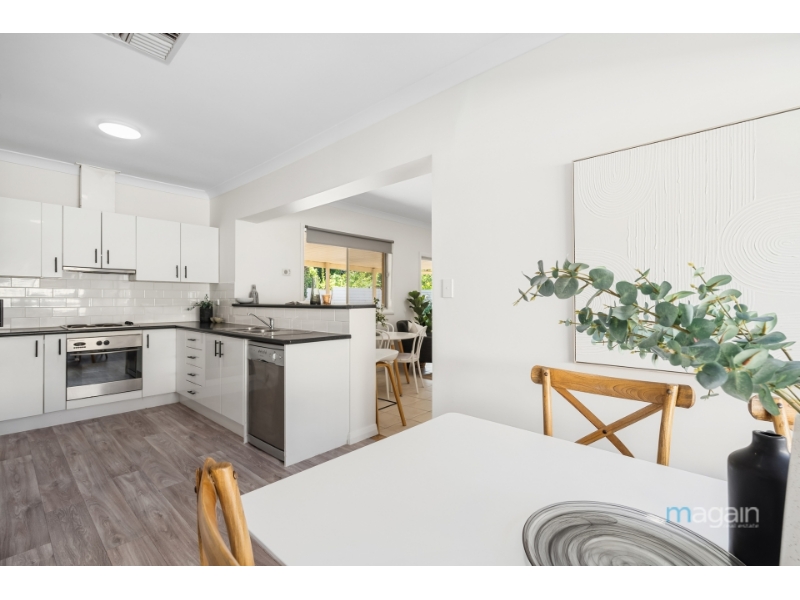 23 Wheatsheaf Road, Morphett Vale House for rent Listed by Kylie