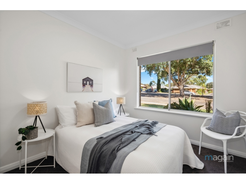 23 Wheatsheaf Road, Morphett Vale House for rent Listed by Kylie