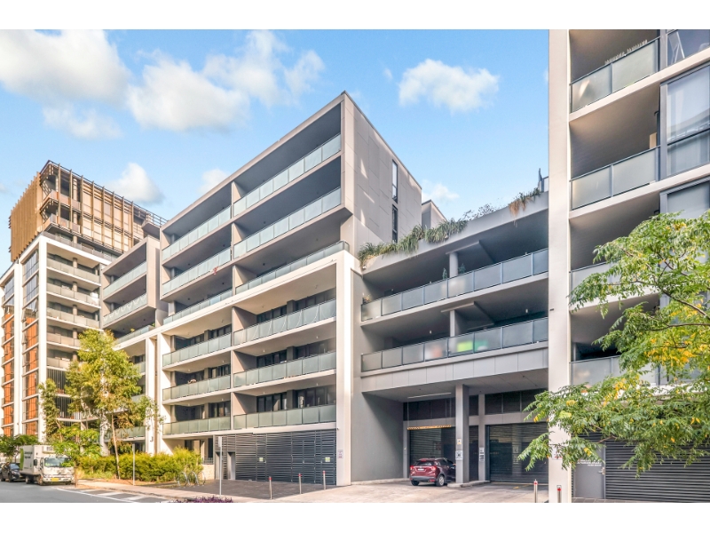 816j/2 Morton Street, Parramatta Apartment for rent Listed by Olivia