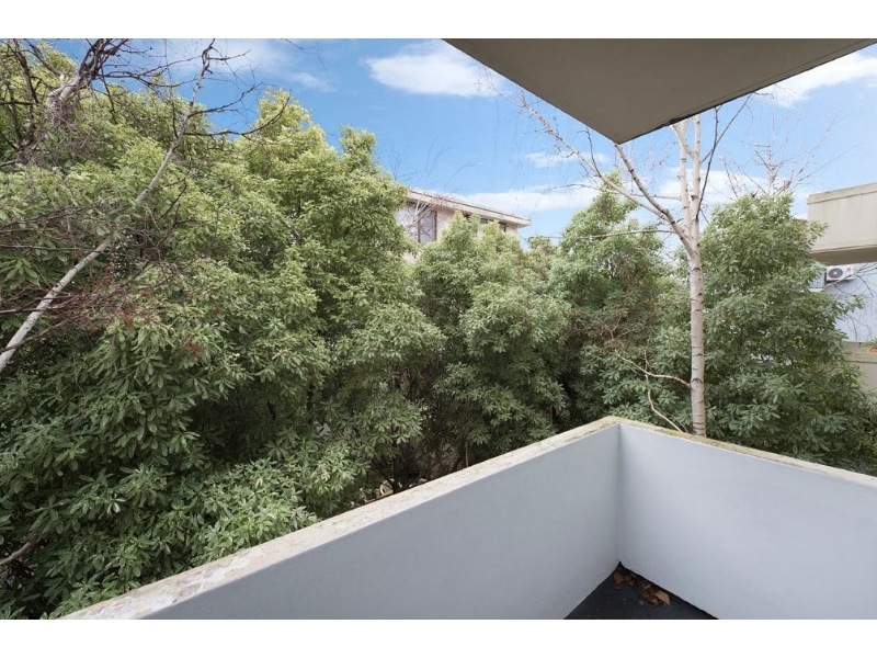 17/130 Alma Street, St Kilda Apartment for rent Listed by Daniel