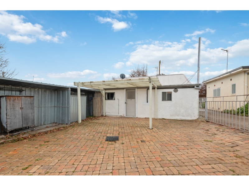48 Dalton Street, Orange NSW 2800 House for rent Listed by Amanda Lavis of Mcgrath Orange