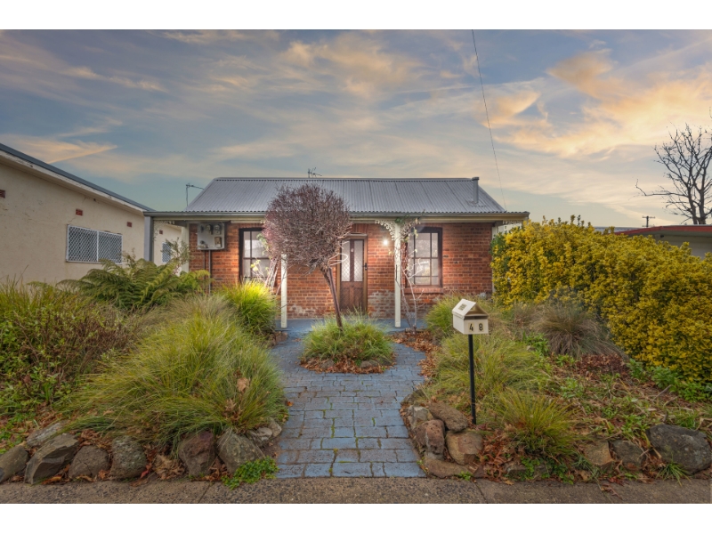 48 Dalton Street, Orange NSW 2800 House for rent Listed by Amanda Lavis of Mcgrath Orange