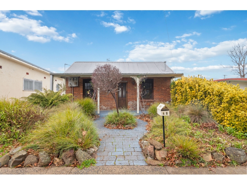 48 Dalton Street, Orange NSW 2800 House for rent Listed by Amanda Lavis of Mcgrath Orange