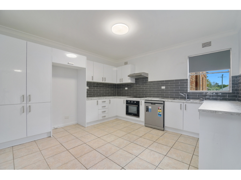 5/13 Torpy Street, Orange Apartment for rent Listed by Dearne Yeghoyan of Mcgrath Orange