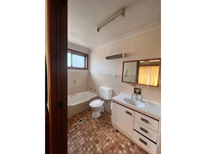 56 Clinton Street, Orange Apartment for rent Listed by Dearne Yeghoyan of Mcgrath Orange