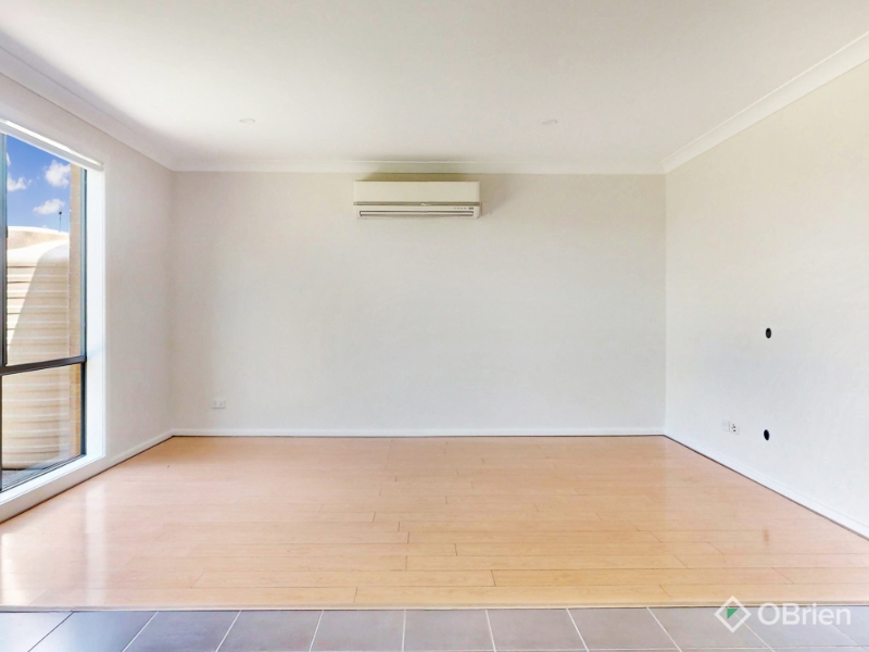 8 Walnut Way, Pakenham House for rent Listed by Brittany Esmore of O