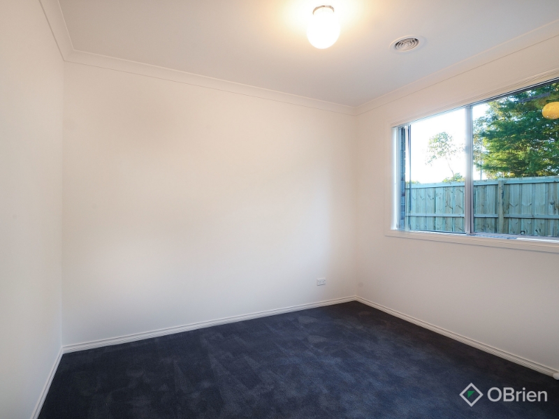 11/34 Sir Thomas Drive, Pakenham Apartment for rent Listed by of O