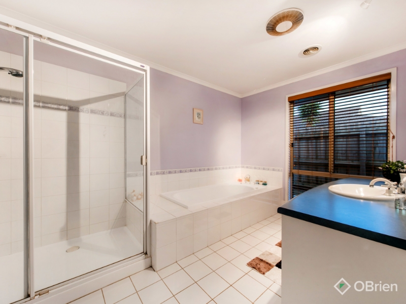 19 Charles Conder Place, Berwick House for rent Listed by Brittany