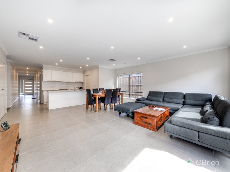 66 Belmont Crescent, Pakenham House for rent Listed by Bec Crundwell