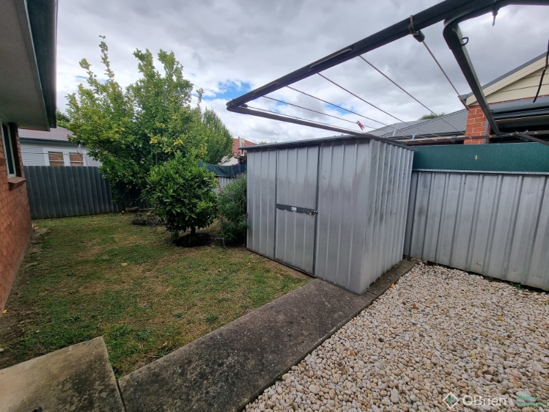 25 Woodland Street, Wodonga House for rent Listed by Blair Defazio of