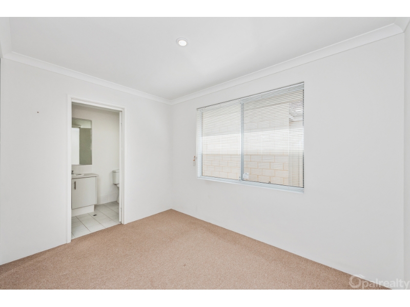 4 Mallina Crescent, Golden Bay House for rent Listed by Cheryl Oliver