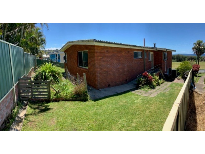 9 Underwood Road, Forster House for rent Listed by Property
