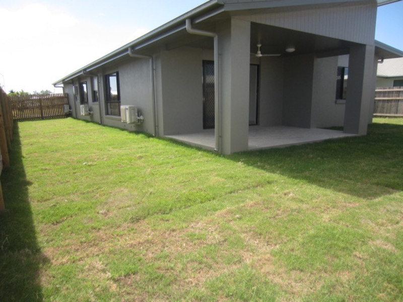 5 Esperance Drive, Mount Low House for rent Listed by Hayley Moss of