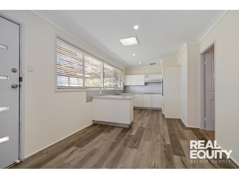 108 Longstaff Avenue, Chipping Norton House for rent Listed by