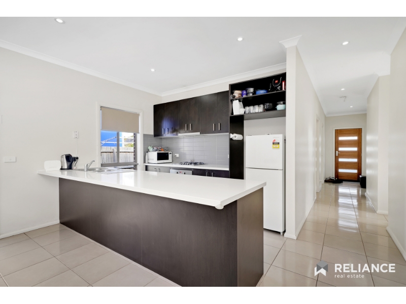 1/34 Finchley Park Crescent, Tarneit Apartment for rent Listed by