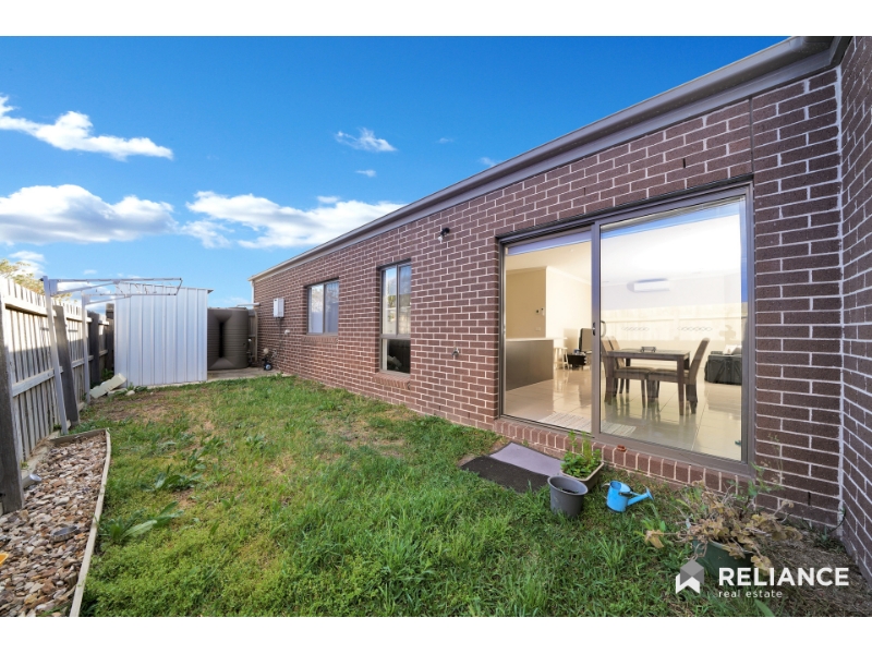 1/34 Finchley Park Crescent, Tarneit Apartment for rent Listed by