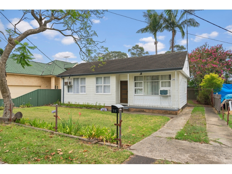 25 Stafford Street, Kingswood House for rent Listed by Starr Partners
