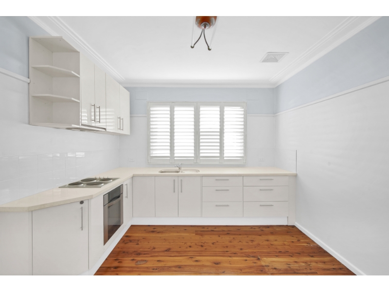 12 Chapman Street, Fairy Meadow House for rent Listed by Leasing