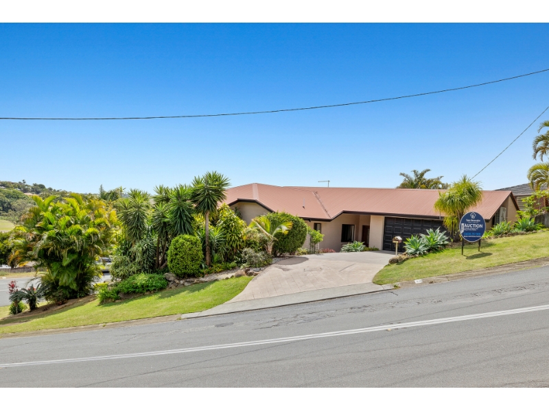 22 Banora Hills Drive, Banora Point House for rent Listed by Sandy