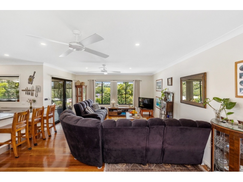 22 Banora Hills Drive, Banora Point House for rent Listed by Sandy
