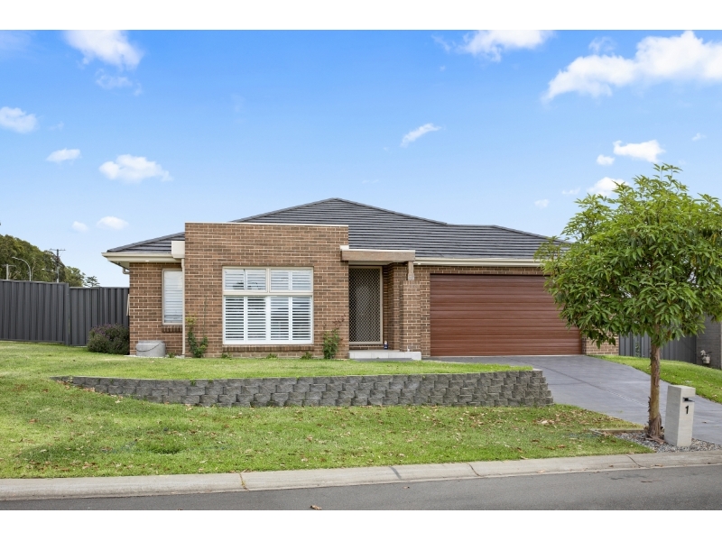 1 Gullane Close, Heddon Greta House for rent Listed by Courtney