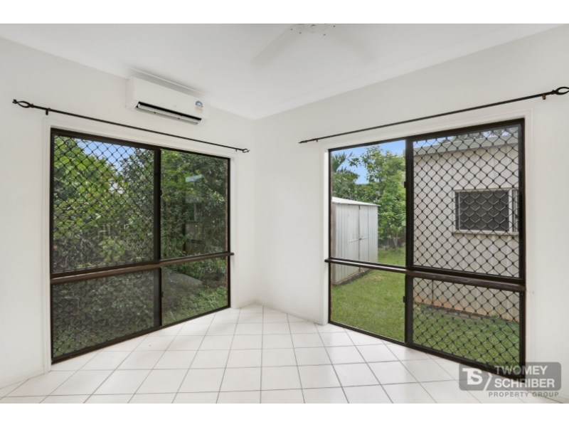 18 Tallow Wood Close, Redlynch House for rent Listed by Natalie