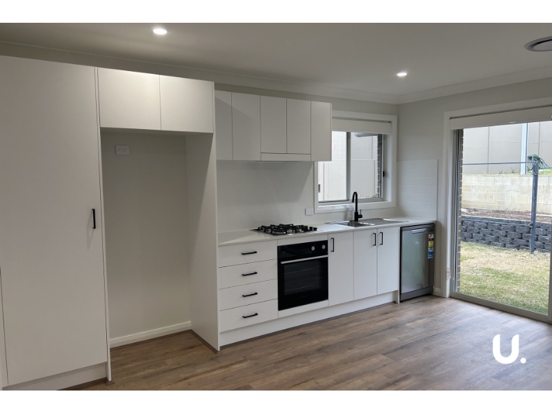 2/14 Wren Way, North Rothbury Apartment for rent Listed by Bronlyn