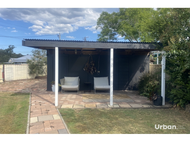 269 Maitland Road, Cessnock House for rent Listed by Bronlyn Davis of Urban Real Estate