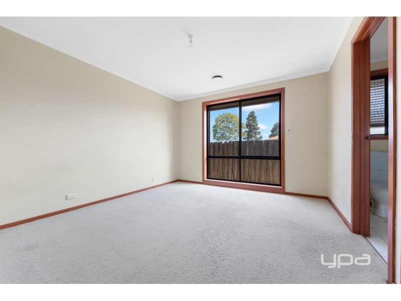 56 Wahgunyah Drive, St Albans House for rent Listed by Ashleigh