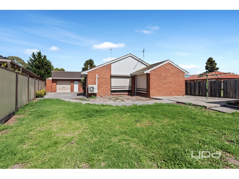 56 Wahgunyah Drive, St Albans House for rent Listed by Ashleigh