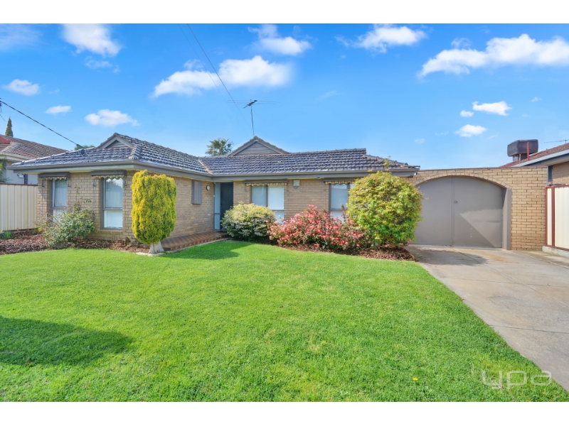 119 Powell Drive, Hoppers Crossing House for rent Listed by Ali