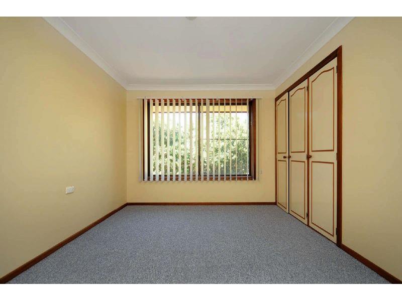 1 Seppelt Street, Wilsonton Heights House for rent Listed by