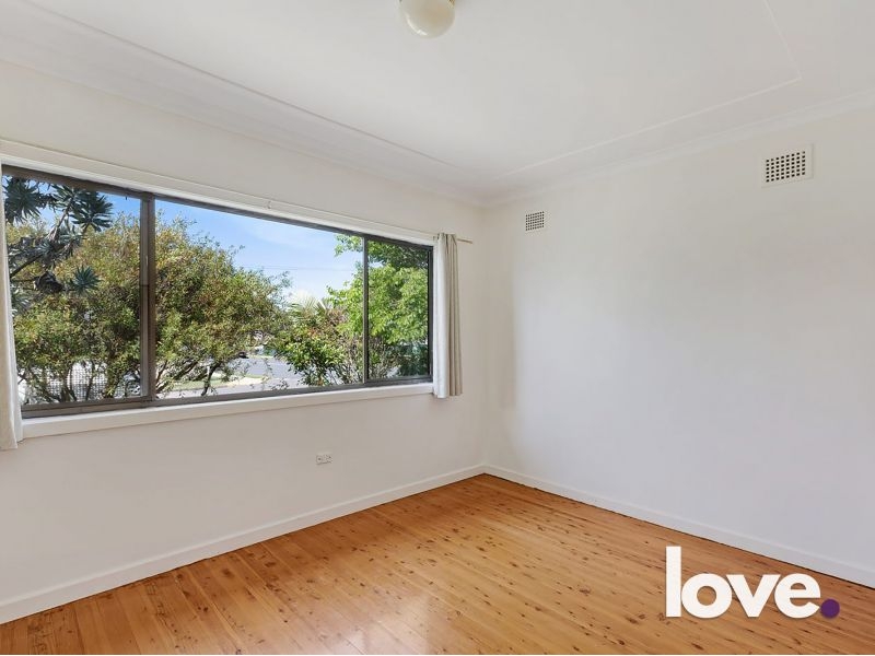 27 Burns Street, REDHEAD House for rent Listed by Love Rentals of