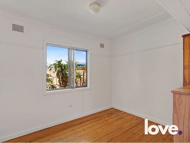 27 Burns Street, REDHEAD House for rent Listed by Love Rentals of