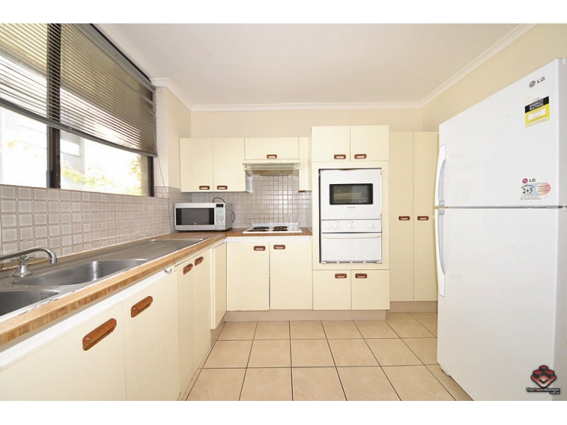 4/114 Carmody Road, St Lucia Apartment for rent Listed by Betty Jia